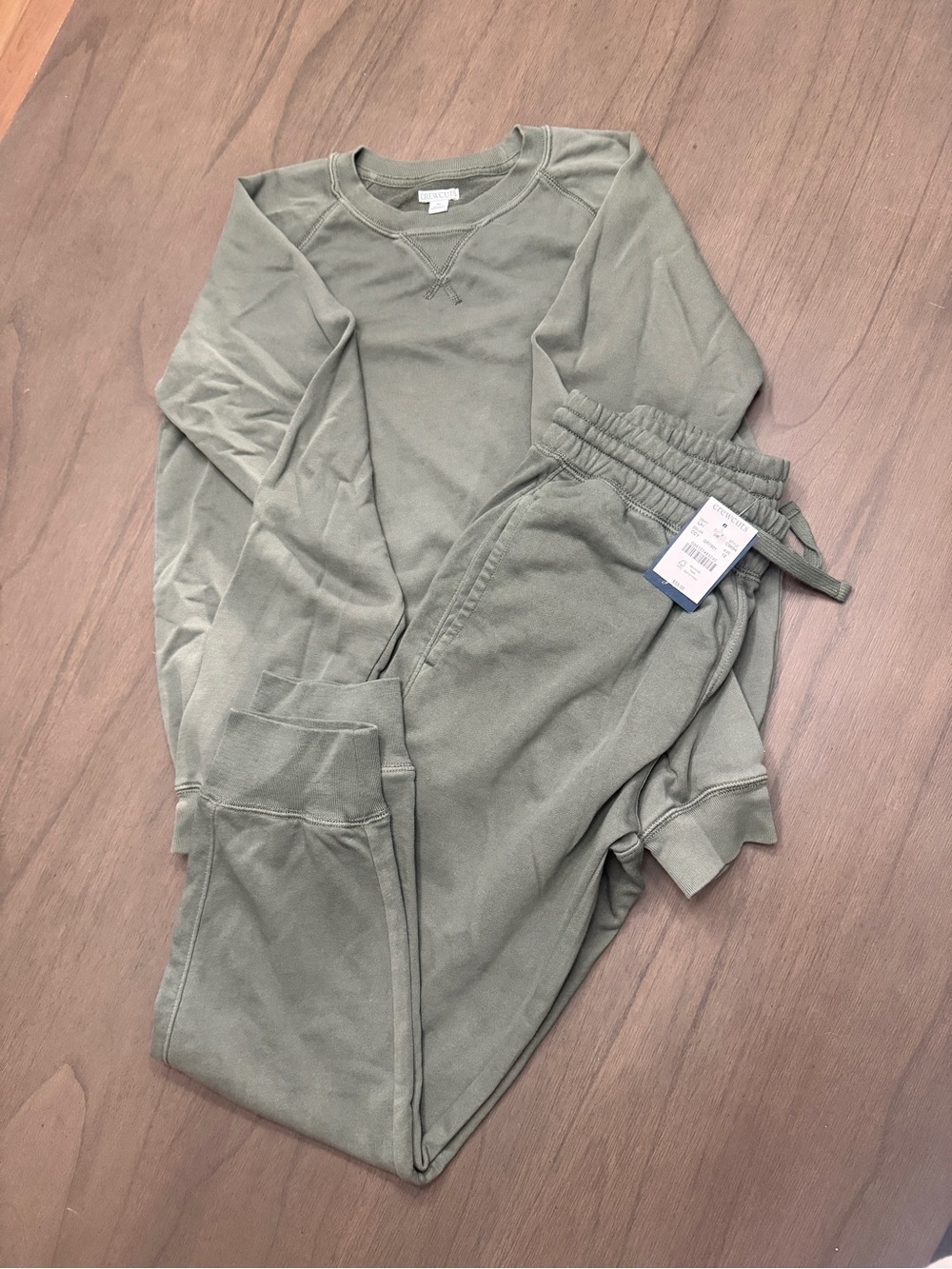 J. Crew Kids Olive Green Pajama Set - Crewneck Top & Drawstring Joggers